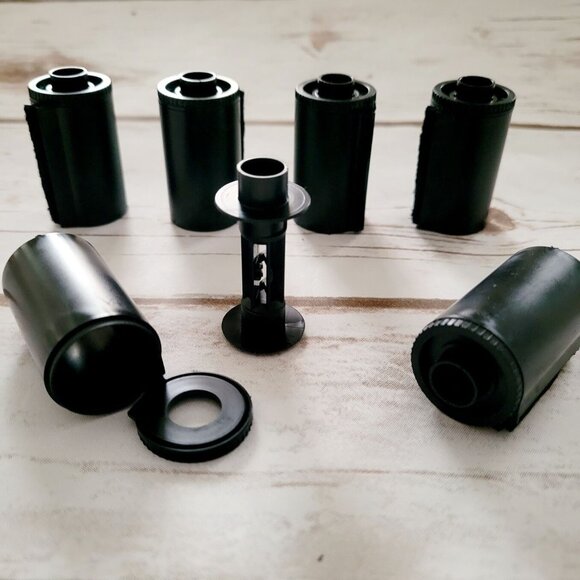 6 pack Kalt 35mm Reloadable Reusable 35mm Bulk Film Cassettes with screw NEW - Picture 3 of 6